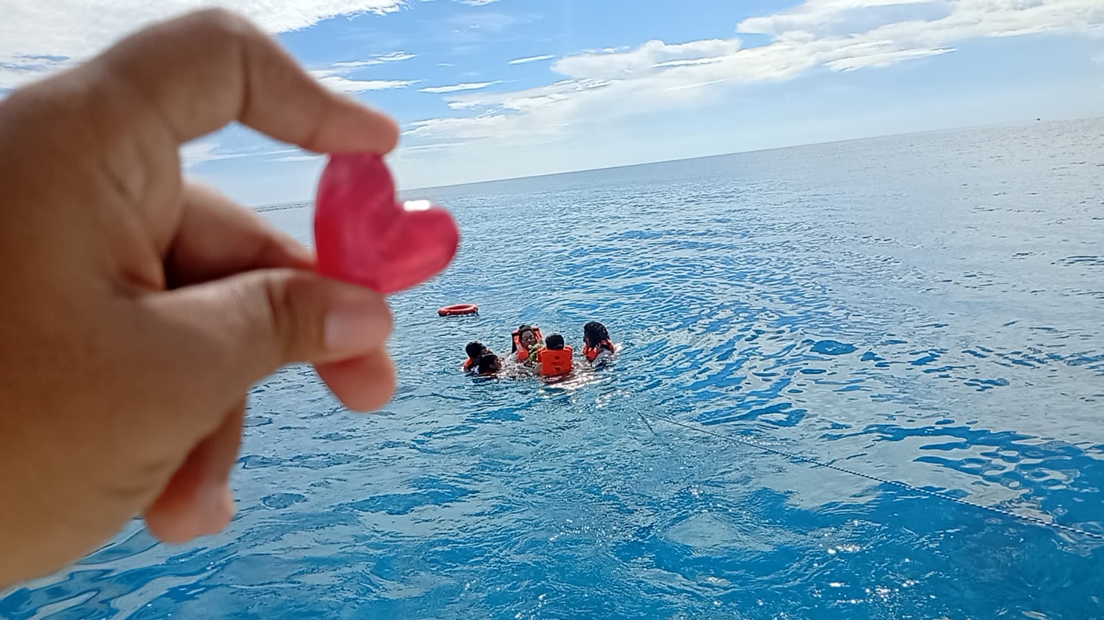 ¿Por Qué Elegir el Mar? 5 Razones para una Ceremonia de Altamar.